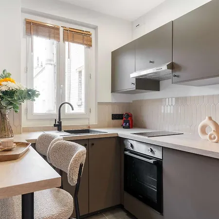 Gare De Lyon - Premium With Lift For 4 * Parijs