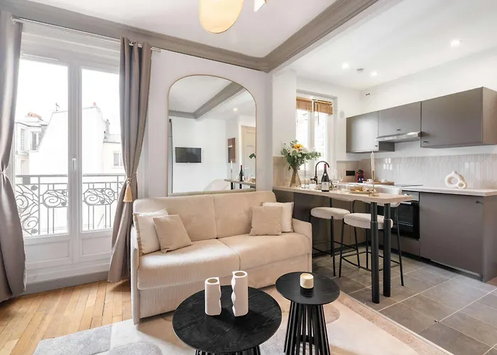 Gare De Lyon - Premium With Lift For 4 Париж