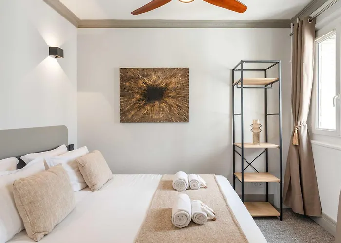 Gare De Lyon - Premium With Lift For 4 *